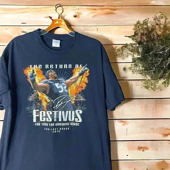 Baltimore Ravens Ray Lewis The Return of Festivus  NFL T-Shirt XL - Picture 3 of 4